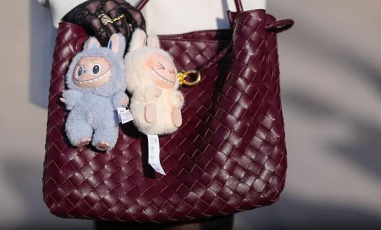 "Limited Edition Labubu Doll – Cute & Collectible Designer Toy for All Ages"