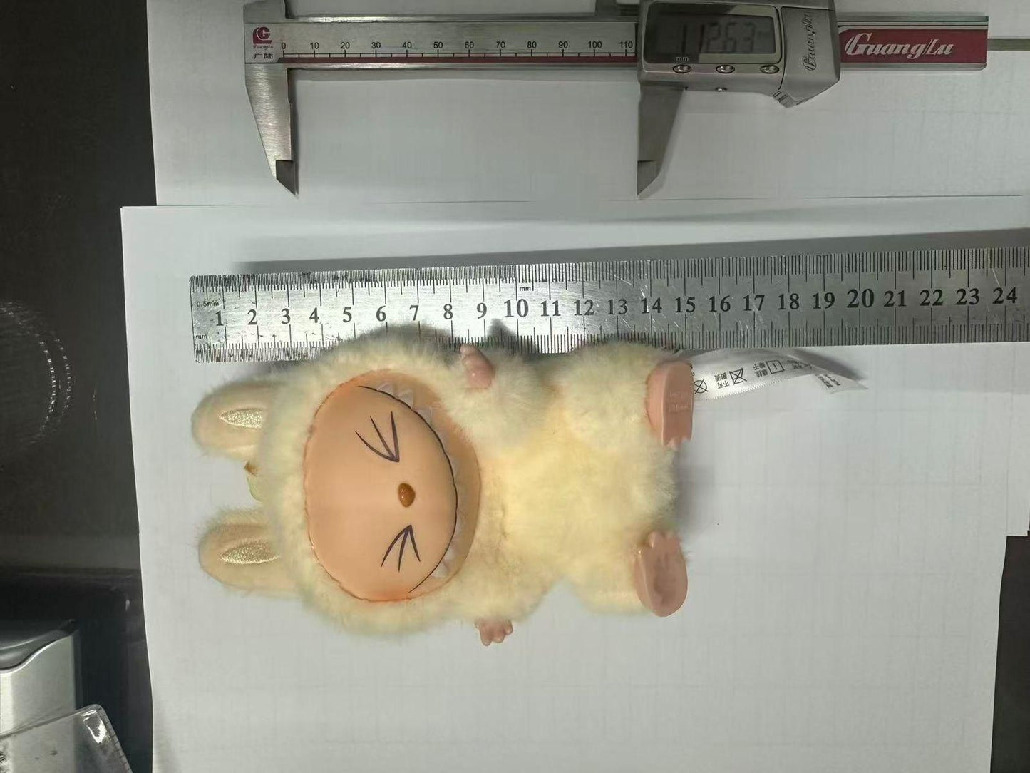 "Limited Edition Labubu Doll – Cute & Collectible Designer Toy for All Ages"